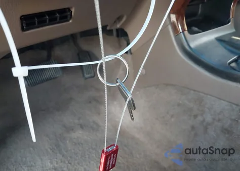 1997 Toyota 4Runner Sr5 V6 Limited z USA, uszkodzony, nr VIN JT3HN87RXV0100383